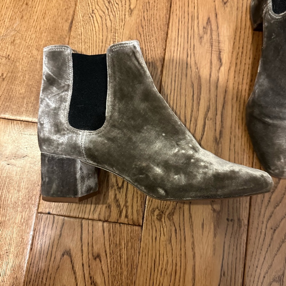 Grey/silver Velvet Madewell booties